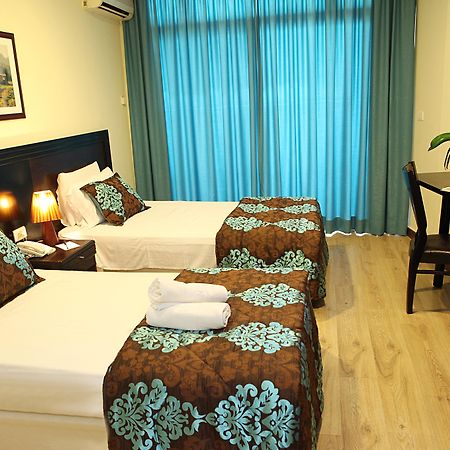 Mozart Hotel Beirut Exteriör bild