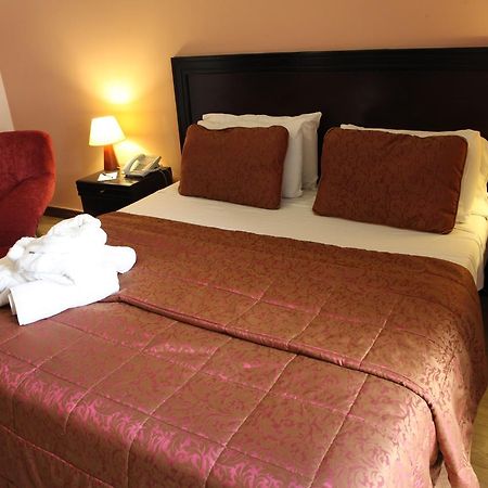 Mozart Hotel Beirut Exteriör bild