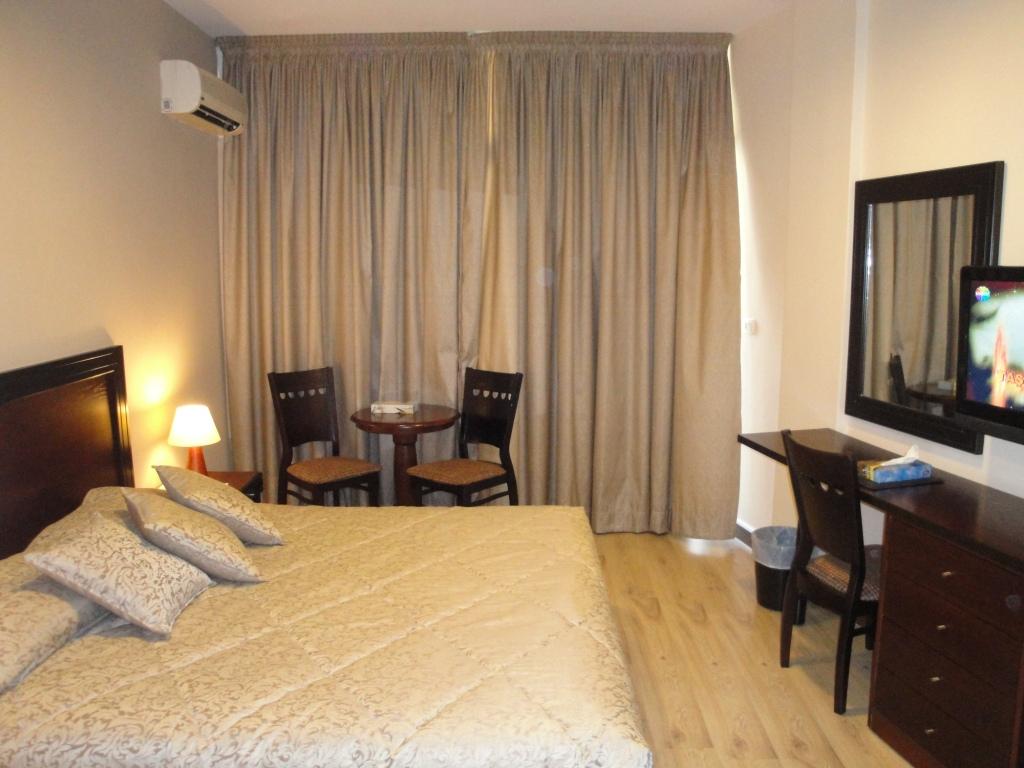 Mozart Hotel Beirut Exteriör bild