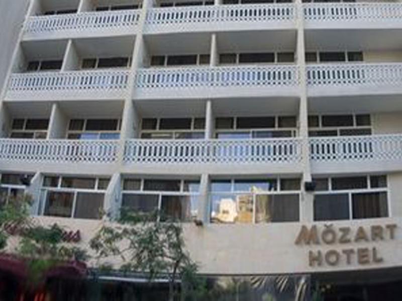 Mozart Hotel Beirut Exteriör bild