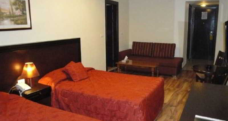 Mozart Hotel Beirut Exteriör bild