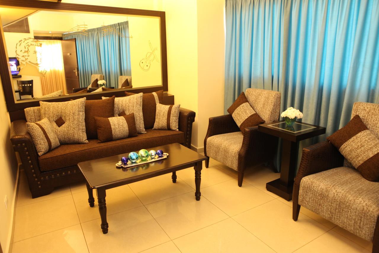 Mozart Hotel Beirut Exteriör bild
