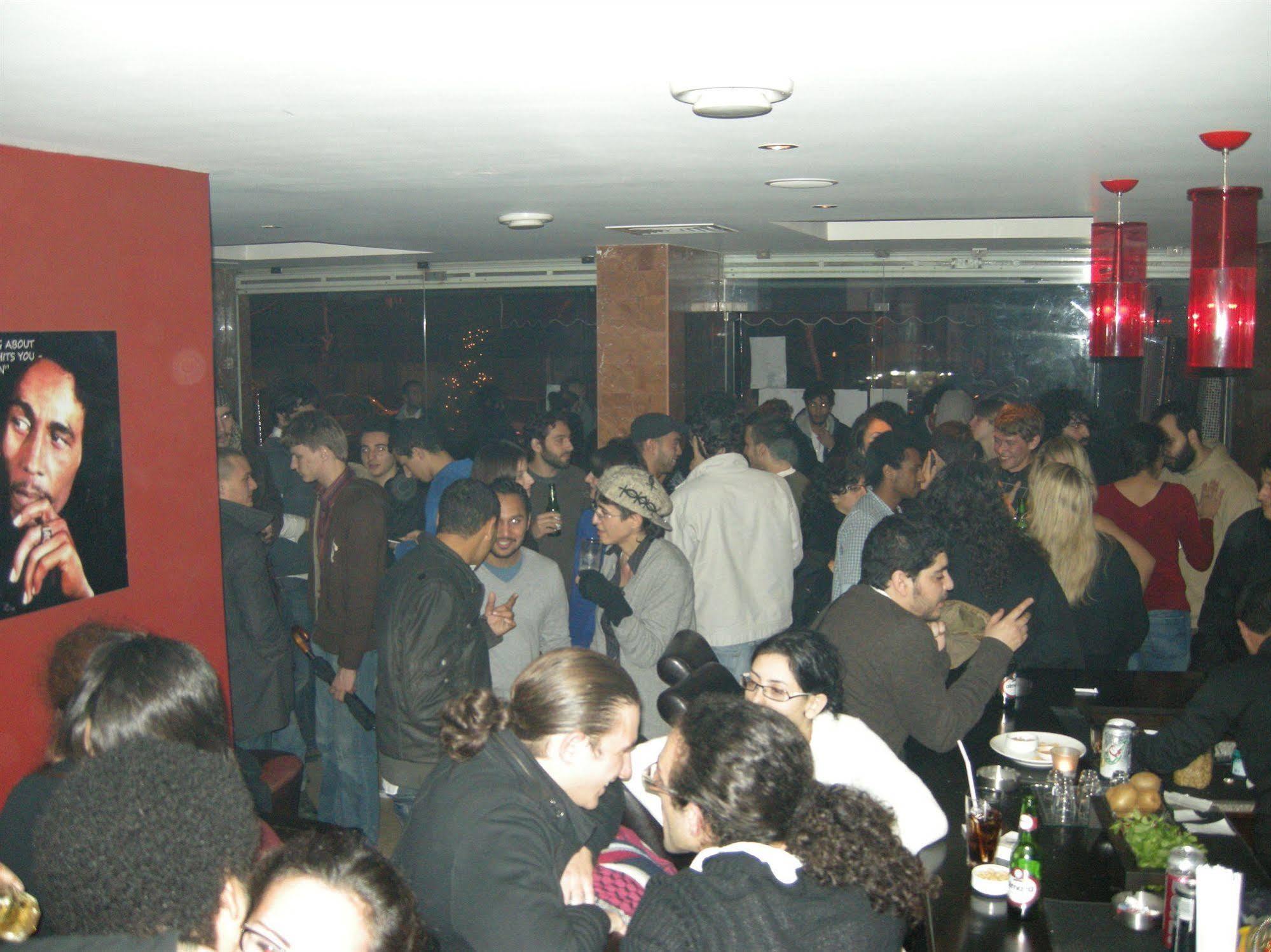 Mozart Hotel Beirut Exteriör bild